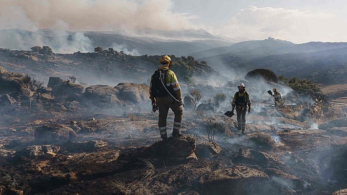 Informativo 24h - Más de 500 efectivos de todas las administraciones trabajan contra las llamas