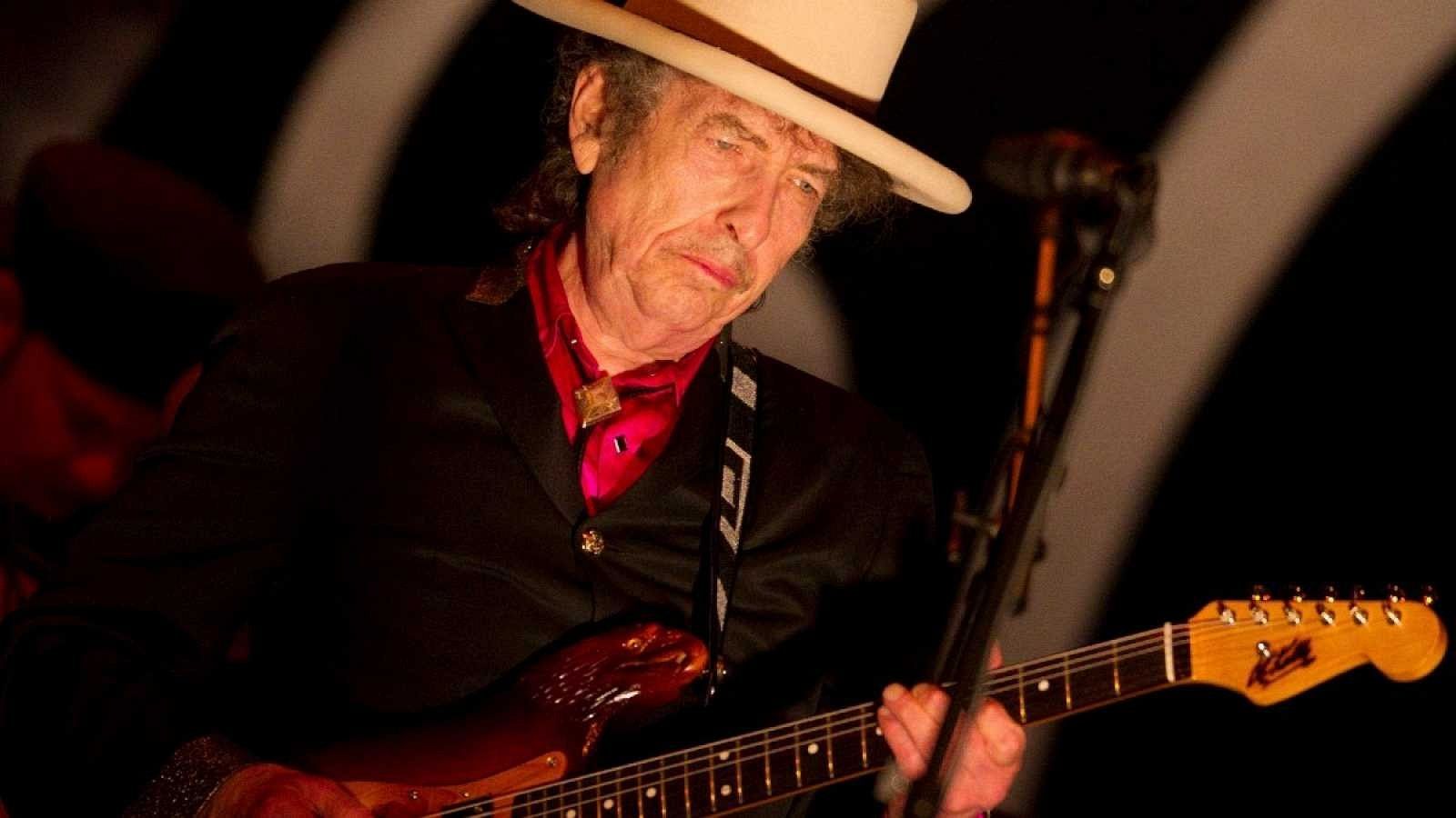 Acusan a Bob Dylan de abusar sexualmente de una niña de 12 años en 1965 | Ver