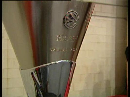  - La afición vitoriana con el Tau