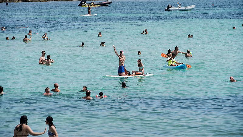 Vecinos de Barcelona denuncian el turismo 'low cost' extranjero