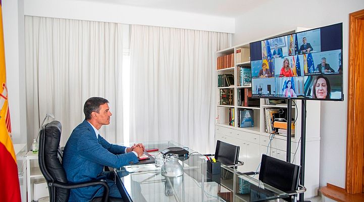 Telediario 2 - La oposición pide la comparecencia de Sánchez en el Congreso por la gestión de la crisis afgana