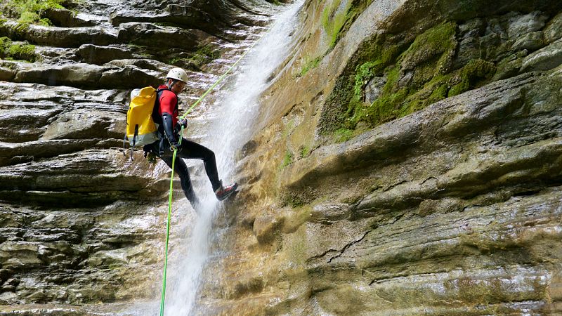 Comando al sol - Barranquismo: el descenso del Río Leza en La Rioja