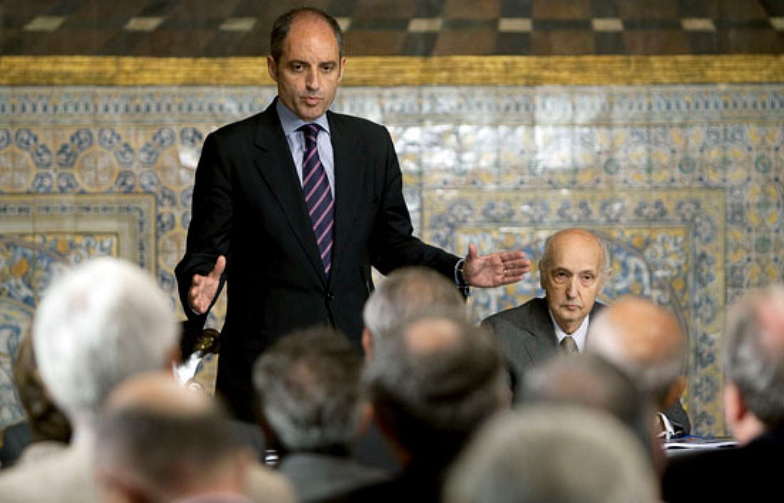 Telediario 2 en cuatro minutos - 16/10/09 | Ver