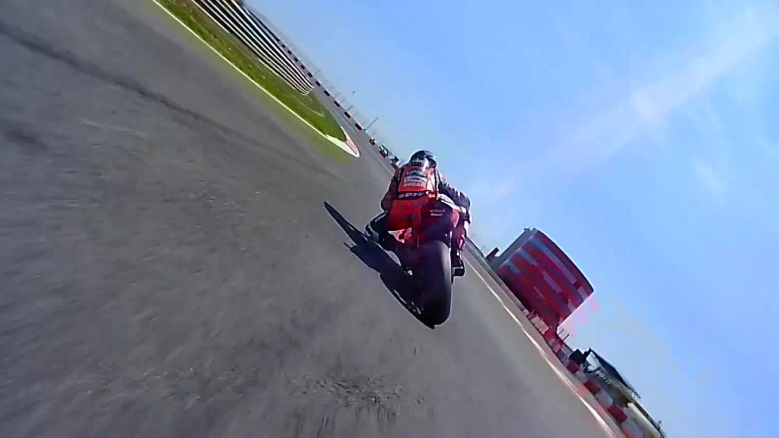 Motociclismo - Campeonato del Mundo Superbike WSBK 1ª carrera. Desde el circuito de Navarra - ver ahora