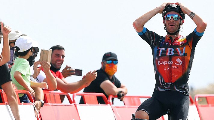Vuelta ciclista a España - Vuelta | Caruso gana en Velefique; Roglic y Mas se refuerzan