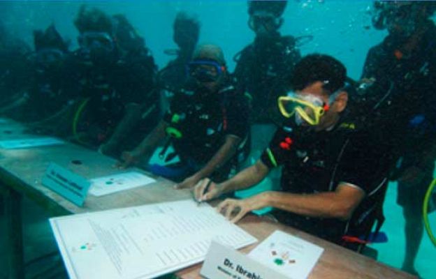  - Un Gobierno bajo el agua