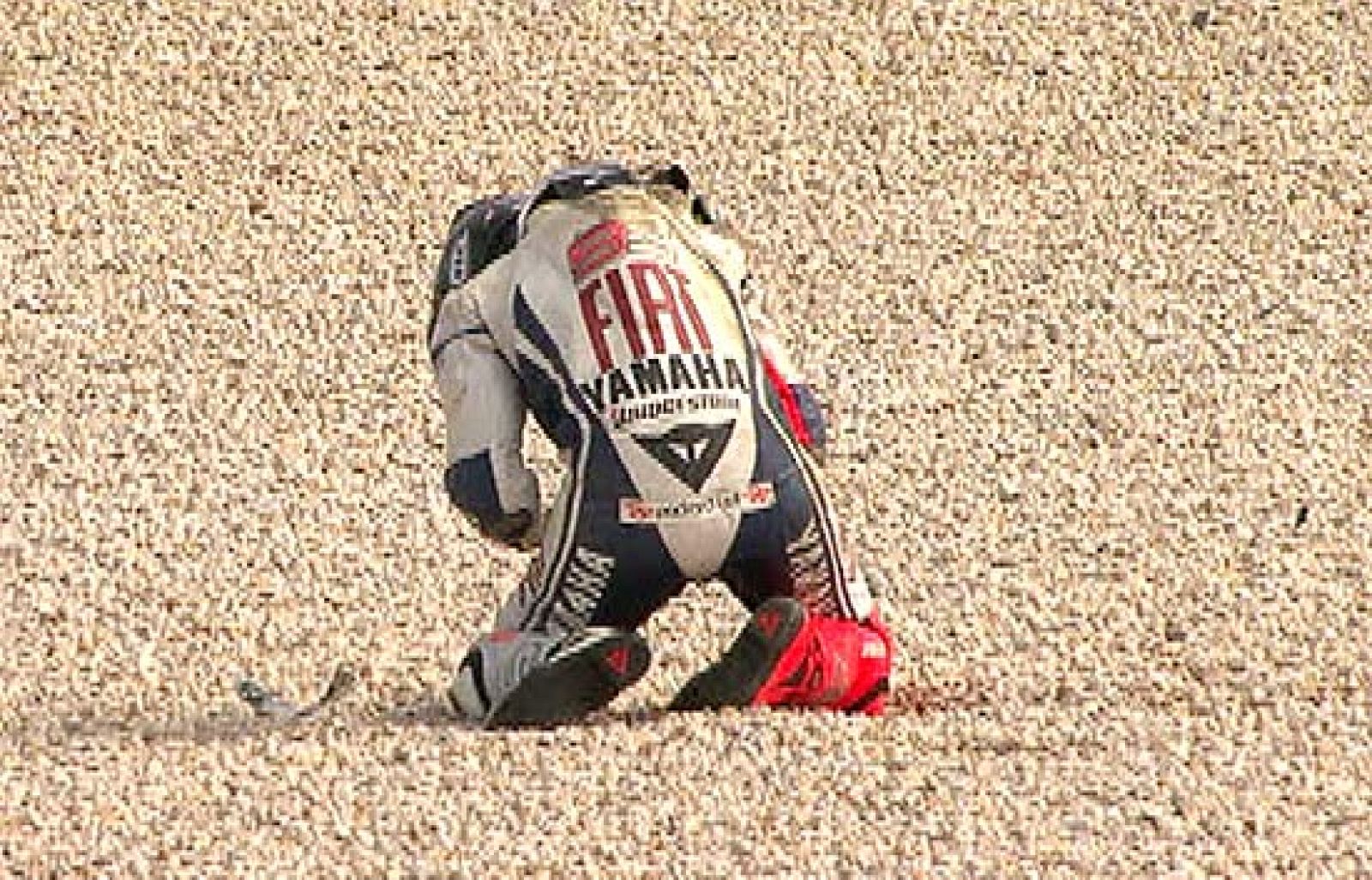 Jorge Lorenzo se ha caido poco después de arrancar en Phillip Island.