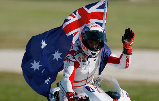  - Stoner gana y Rossi roza el mundial