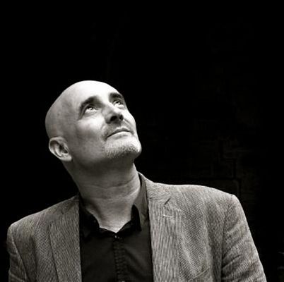 Página Dos - Miguel Mena