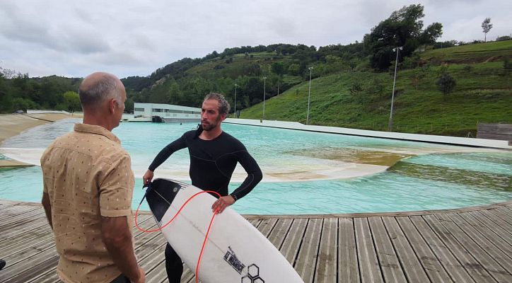 España Directo - Único centro tecnológico en España donde se crean olas