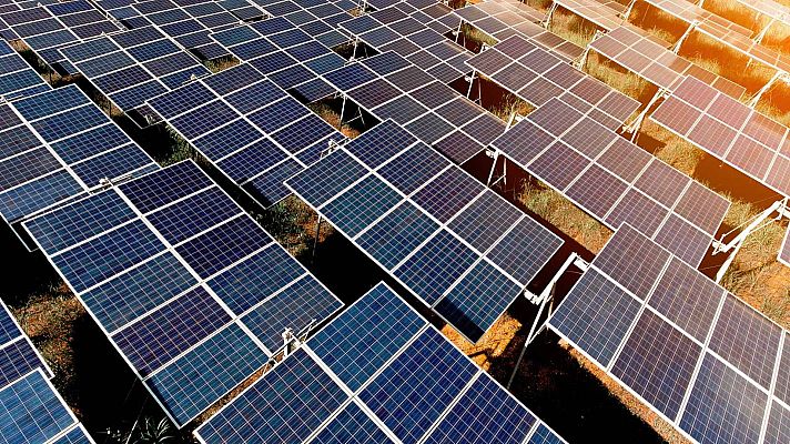 Telediario 2 - Ballesteros de Calatrava (Ciudad Real) implanta el primer mercado local de energía renovable en España