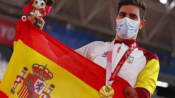 Ciclismo en pista Paralímpicos Paris 2024 - Alfonso Cabello recibe la medalla de oro