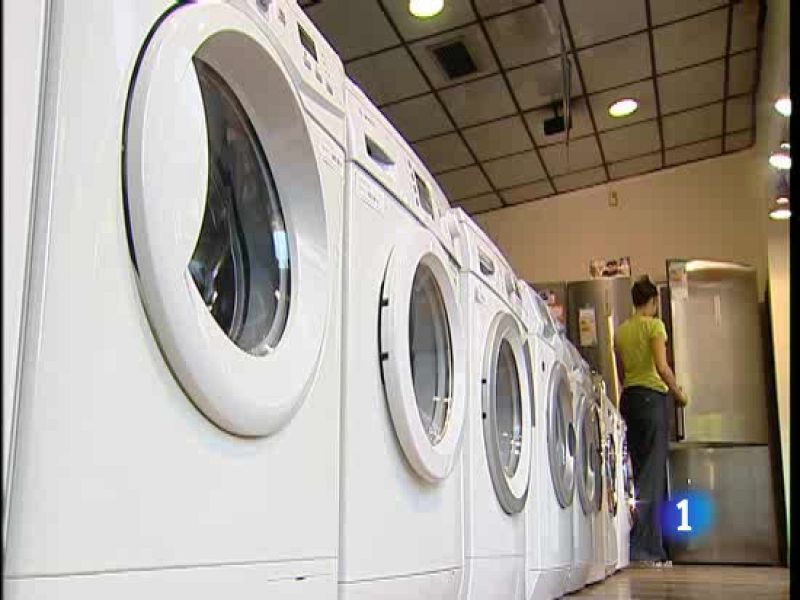 Las dificultades para conseguir un crédito en los bancos han permitido que otras empresas los sustituyan utilizando Internet | Ver