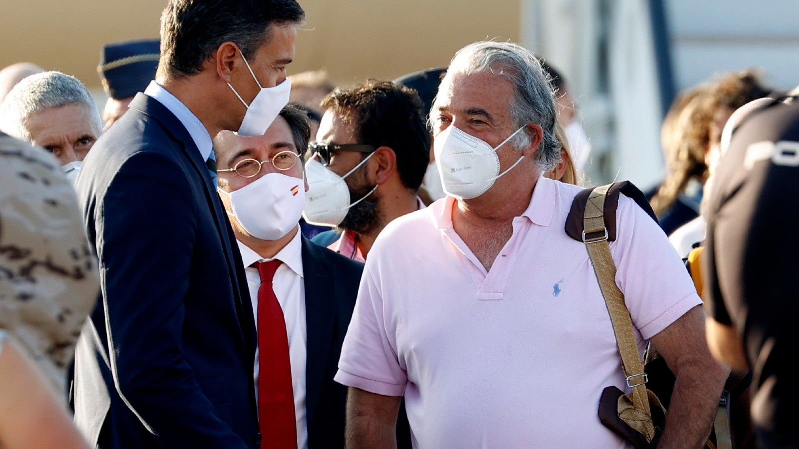 Albares descarta reconocer al régimen talibán pero admite que valorará "contactos operativos"