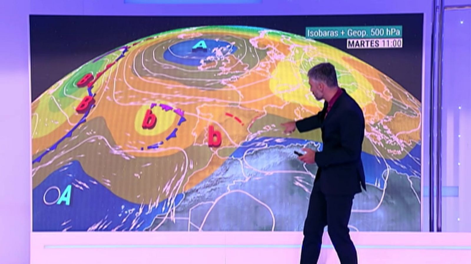 Chubascos y tormentas, que podrán ser localmente fuertes y/o persistentes, durante la tarde en el interior, principalmente en montaña - ver ahora
