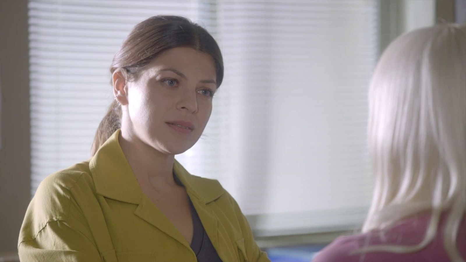 Las tomas falsas de Lidia y Hanna en 'Servir y Proteger' - Servir y proteger | Ver