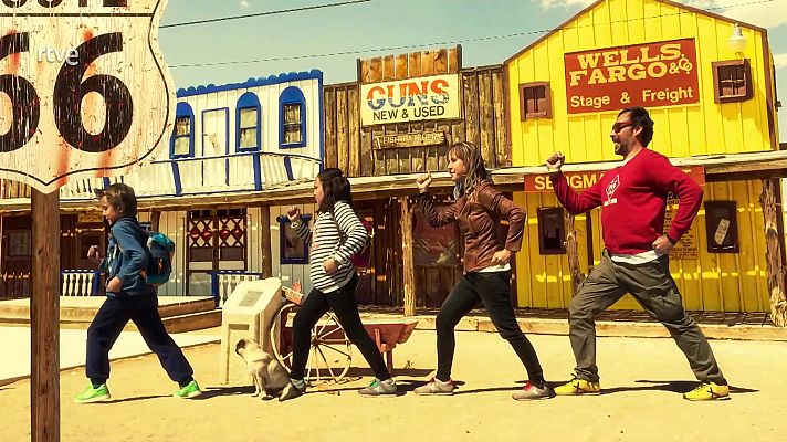 Mi Familia En La Mochila - Family Run - Ruta del Cowboy: Desayuno en Tiffany