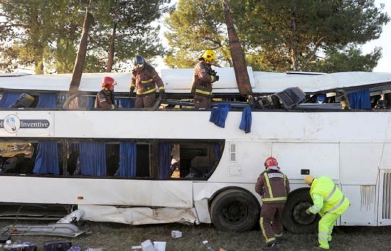Una estudiante holandesa muere al volcar un autobús en Girona