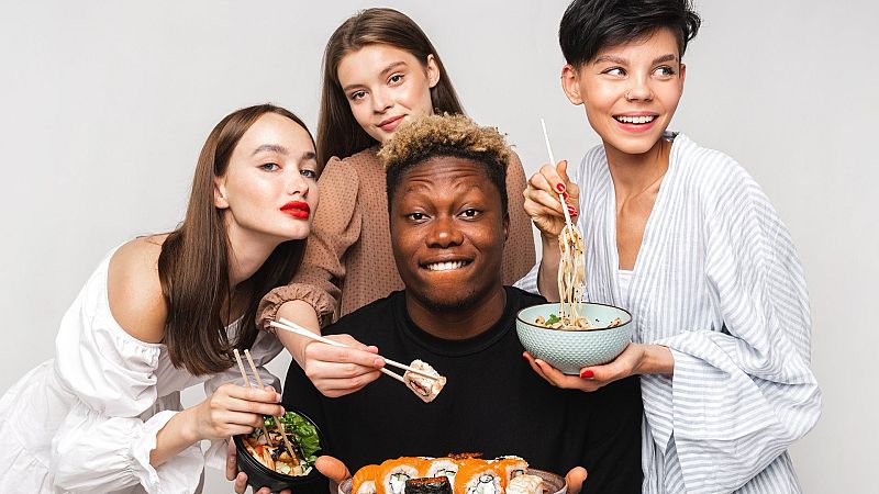 Racismo en Rusia: amenazas a una cadena de restaurantes por un anuncio multiétnico