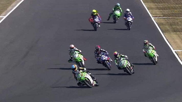 Motociclismo - Campeonato Mundo Superbike. World Supersport 300 2ª carrera