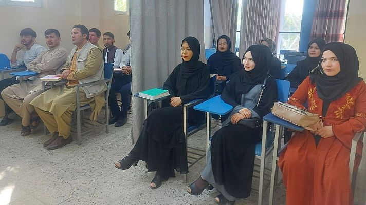 Telediario 2 - Las mujeres afganas piden a la UE que no las olvide