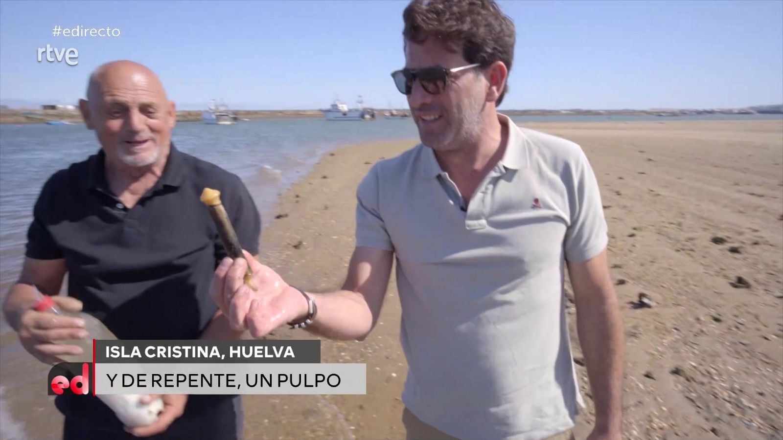 Antonio Garrido pesca a mano longuerones en Huelva