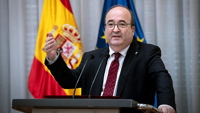 Iceta advierte de una "escalada" de bandas "específicamente destinadas a agredir a personas del colectivo LGTBI"