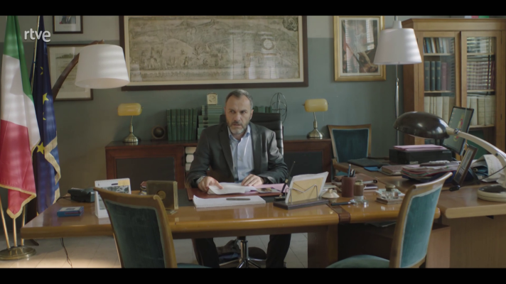 Los bastardos de Pizzofalcone - Rosas