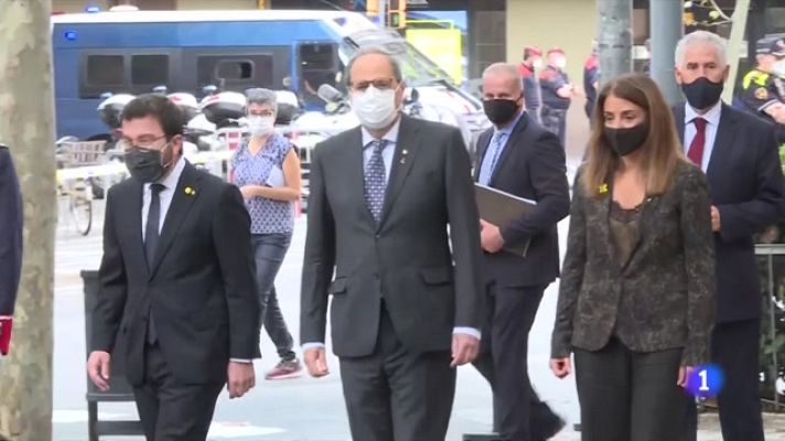 L'Informatiu - Els partits independentistes busquen una imatge d'unitat abans de la Diada