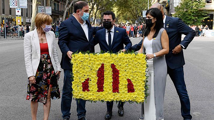 Telediario 1 - Los independentistas reclaman unidad en los actos de la Diada, que PP, Vox y Cs han celebrado por separado