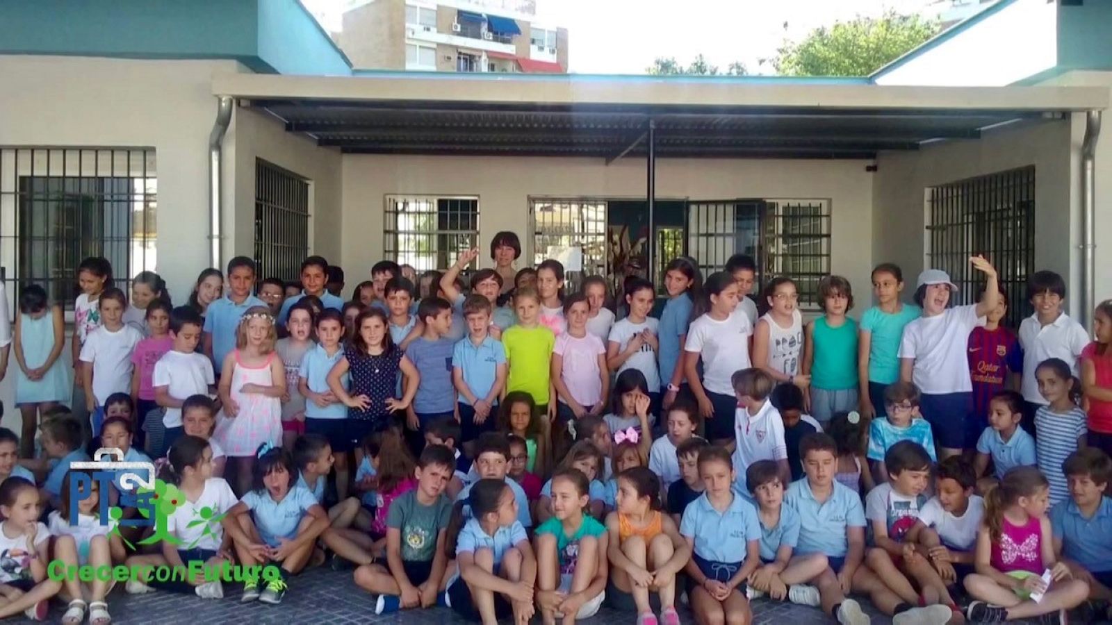 Crecer con futuro. Una ong de ayuda a niños de acogida