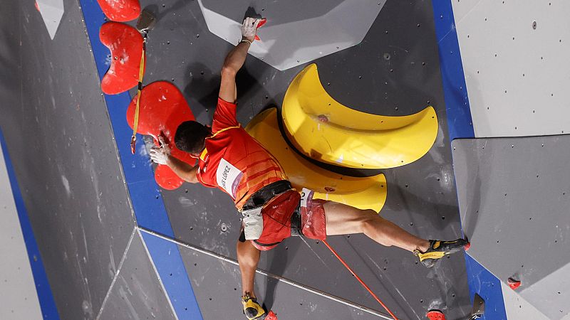 Así es la competición de escalada deportiva -- Ver ahora