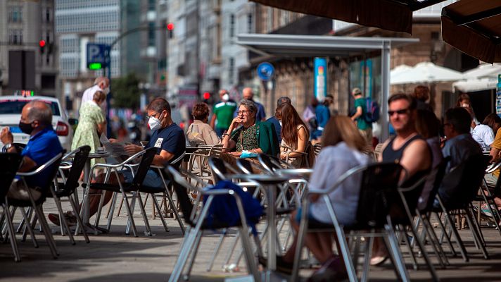 Informativo 24h - Las CC.AA. relajan sus medidas por la caída de la incidencia