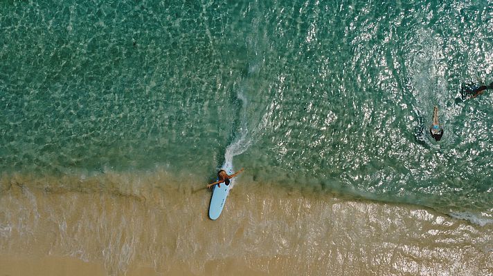 España Directo - Gemma Mengual nos descubre un paraíso para el surf