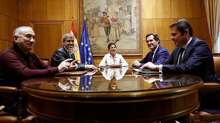 Telediario 2 - El acuerdo del SMI alcanzado con los sindicatos tensa la relación entre el Gobierno y la CEOE