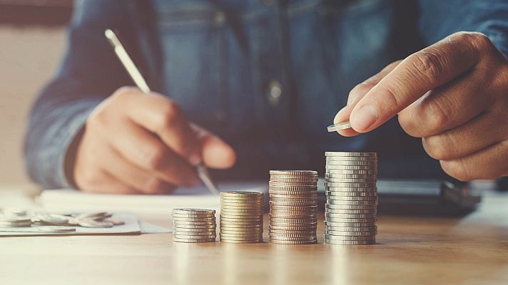 Telediario 2 - ¿Cómo afecta la subida del SMI a trabajadores y empresarios?