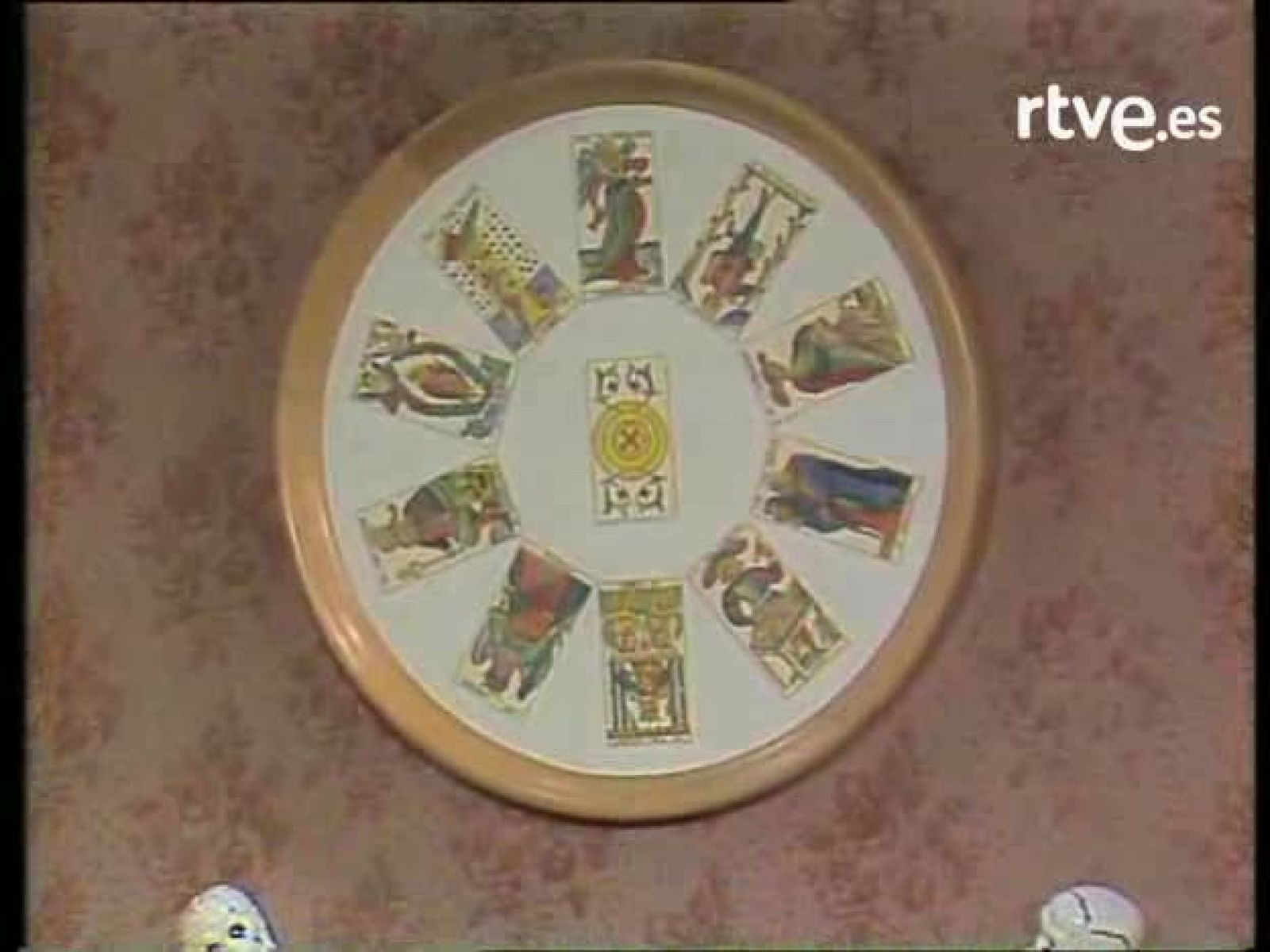 Bola de cristal - Acordes en espiral: Alaska 'La bola de cristal' | Ver