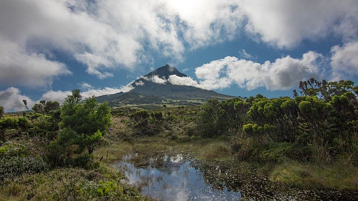 Somos Documentales - Las Azores, un jardín en el corazón del océano
