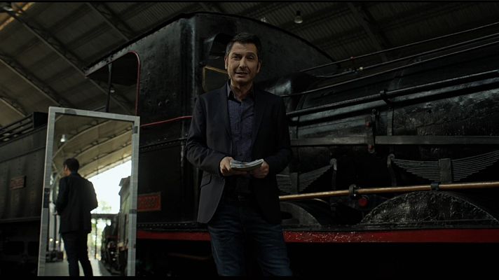  - Muy pronto 'La Matemática del Espejo' con Carlos del Amor