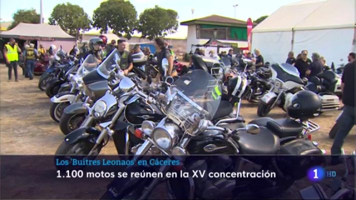 Noticias de Extremadura - Concentración de los 'Buitres Leonaos' en Cáceres