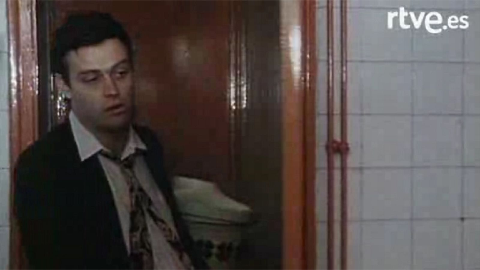 Bola de cristal - Acordes en espiral: Toreros Muertos 'Mi agüita amarilla' | Ver