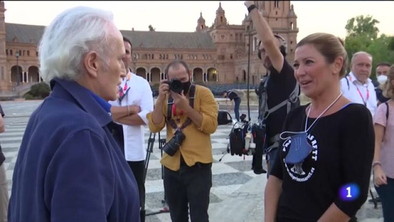 Baras baila, Carreras canta... Arranca Icónica Fest - Noticias Andalucía | Ver