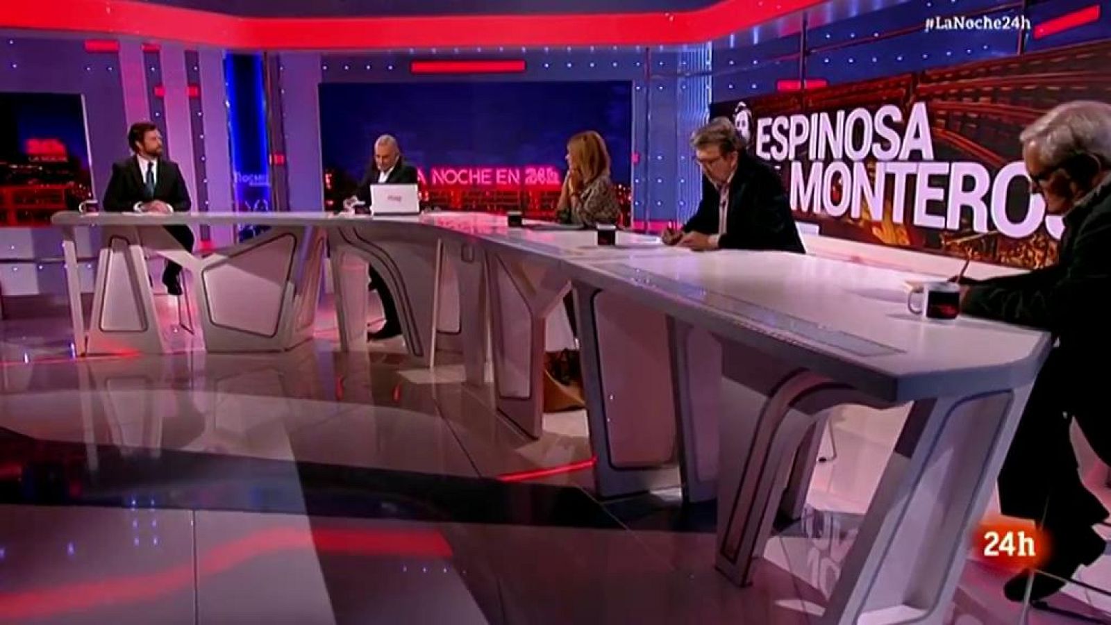 Espinosa de los Monteros sobre las llamadas para dialogar de Bolaños: "El lugar para hablar es el Parlamento no por teléfono" - La noche en 24h | Ver