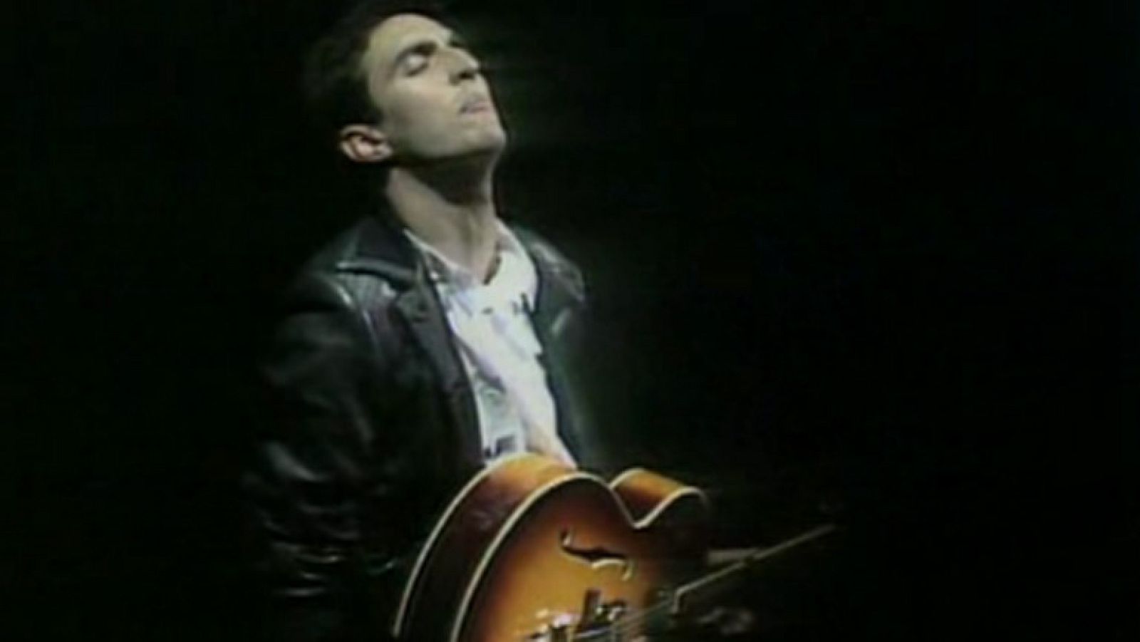 La bola de cristal - Acordes en espiral: Ramoncín canta "Como un susurro"