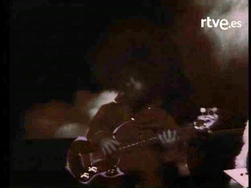 Bola de cristal - Los Electroduendes: Elefantes Rosas | Ver