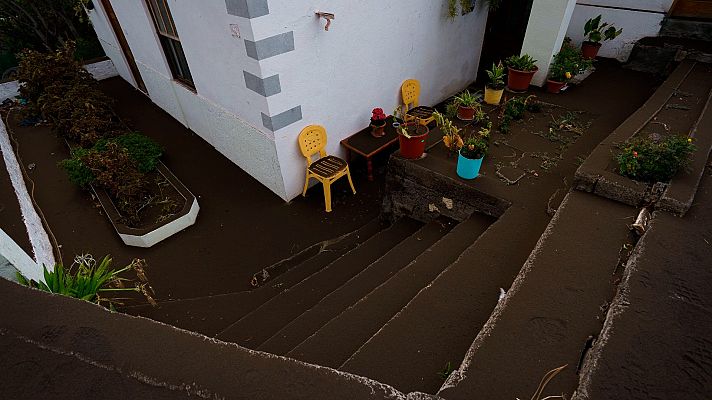 La tarde en 24h - Cristina Martínez, neumóloga: "Los gases y otras partículas del volcán tienen efectos a corto plazo en la salud"
