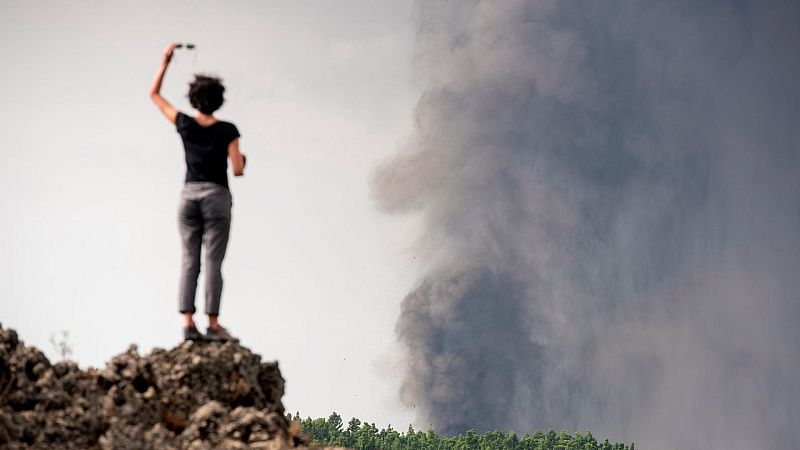 Los vecinos de La Palma desolados frente a los destrozos: "Es como estar muerto en vida"