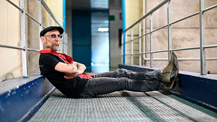 Telediario 1 - Fito & Fitipaldis vuelve tras 7 años con el álbum 'Cada vez cadáver'