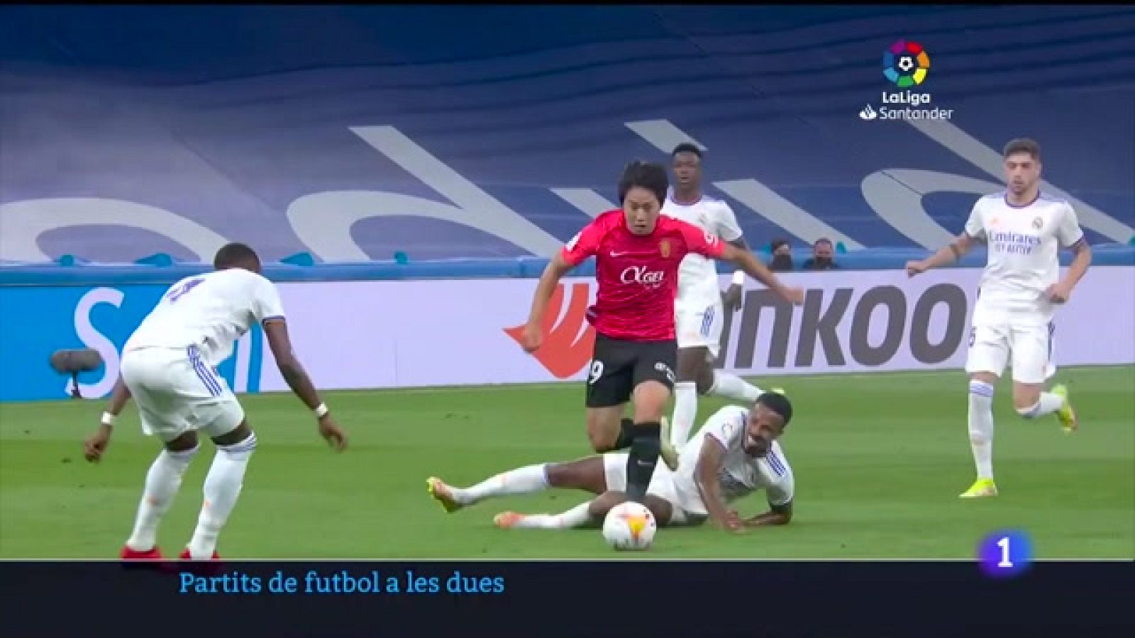 Futbol a les dues de l'horabaixa.