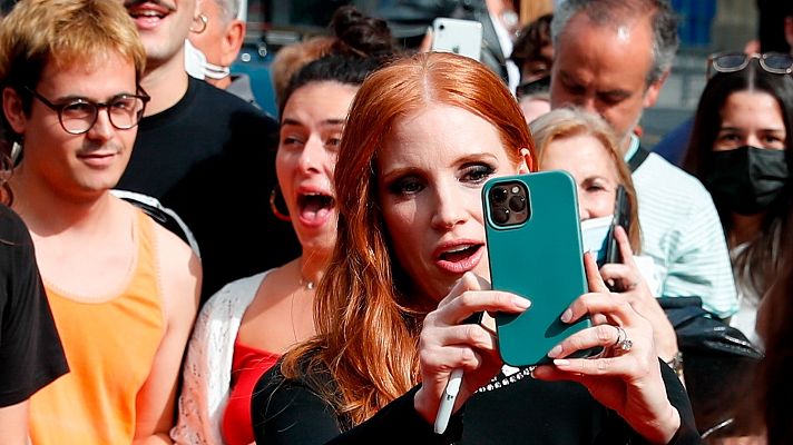 Telediario Fin de Semana - El Festival de San Sebastián clausura con buenas sensaciones y estrellas cercanas